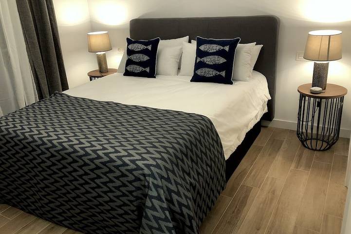 Vacation Villa de luxe with private pool, WiFi, barbecue kitchen. in Playa Blanca, Yaiza