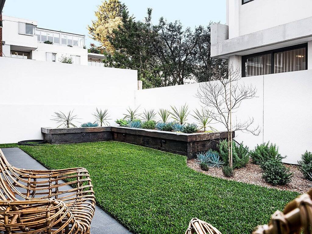 Ganze Wohnung, The Arden 2. Coogee. New Peaceful Spacious Garden Apartment, Meters to Beach in Sydney, New South Wales