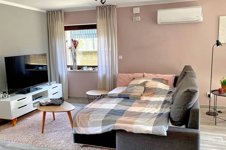 Gîte pour 4 personnes, avec sauna ainsi que terrasse et jacuzzi à Duisbourg - 2