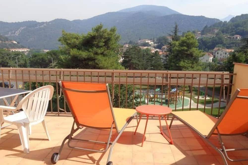 Ganze Wohnung, Gemütliche F1-Wohnung mit Terrasse, Garage und Aufzug - Zentrumsnah in Amélie-les-Bains in Montbolo, Céret und Umgebung
