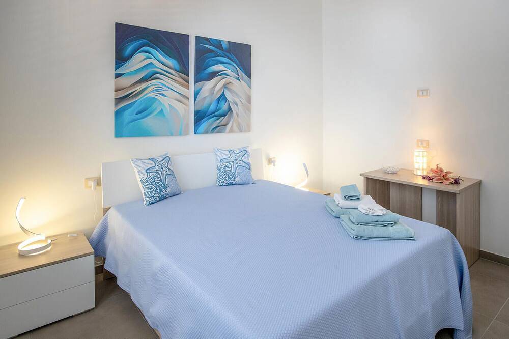 Entire apartment, 2 bedroom awesome apartment in Balestrate in Balestrate, Palermo Province