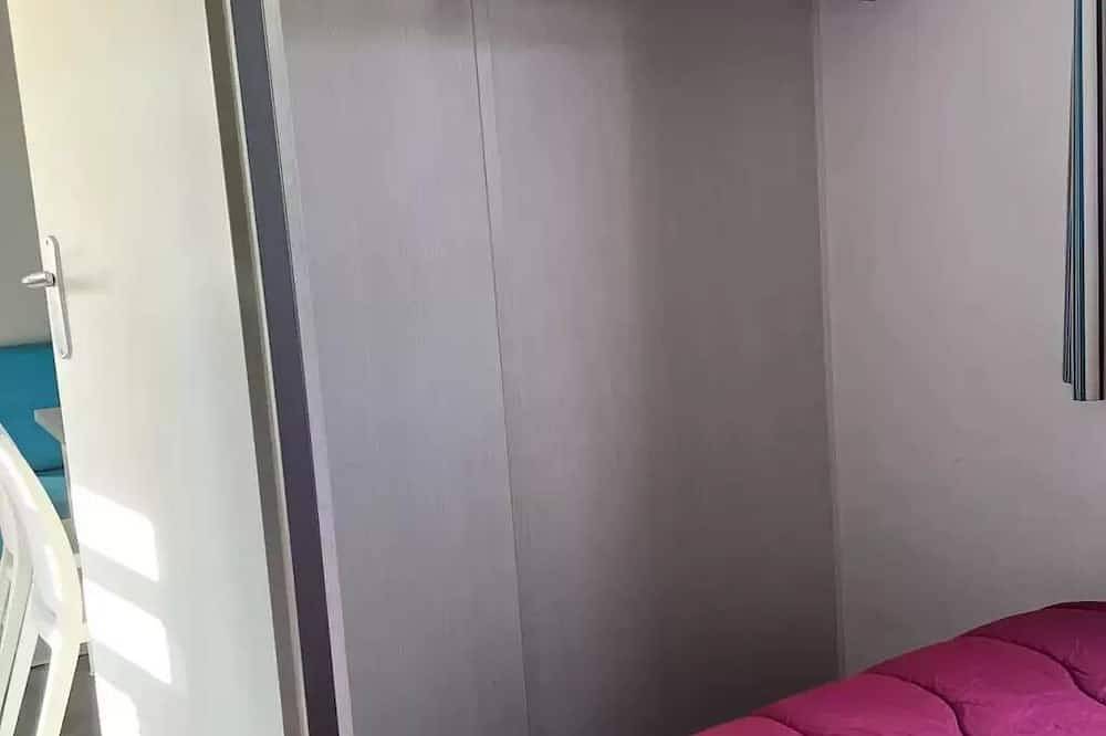 Appartement in Saint-Julien-de-Peyrolas, Région de Nîmes