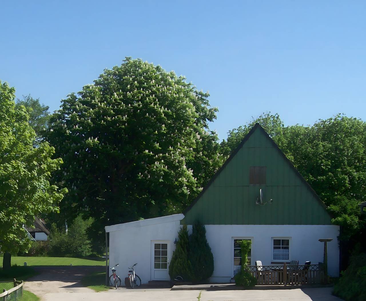 Ganze Wohnung,  '2-Raum-Ferienwohnung' mit Privatterrasse, Gemeinschaftsgarten und Wi-Fi in Wesselburener Deichhausen, Dithmarschen