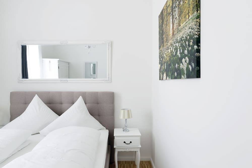 Ganze Wohnung, Sc 1 - Cozy Family & Business Flair welcomes you - Rockchair Apartments in Charlottenburg Berlin, Berlin