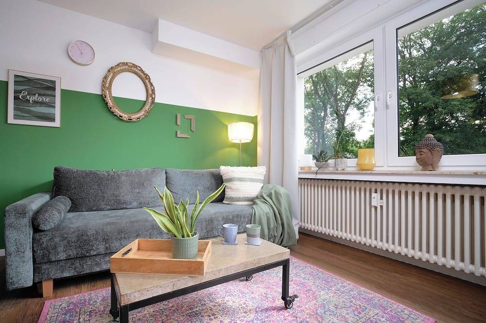 Ganze Wohnung, Daines Oase, ruhig, Tiefgarage, Terrasse, nahe Düsseldorf in Alt-Erkrath, Erkrath