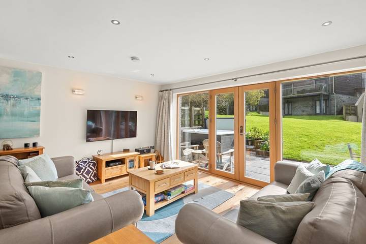 Cottage for 8 people, with balcony, with pets in Cornwall