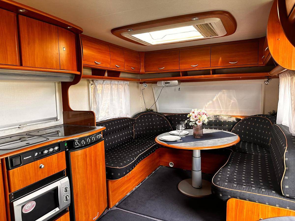 Campervan romantic getaway in Old Town Brasov in Braszów, Poiana Brasov - Brasov