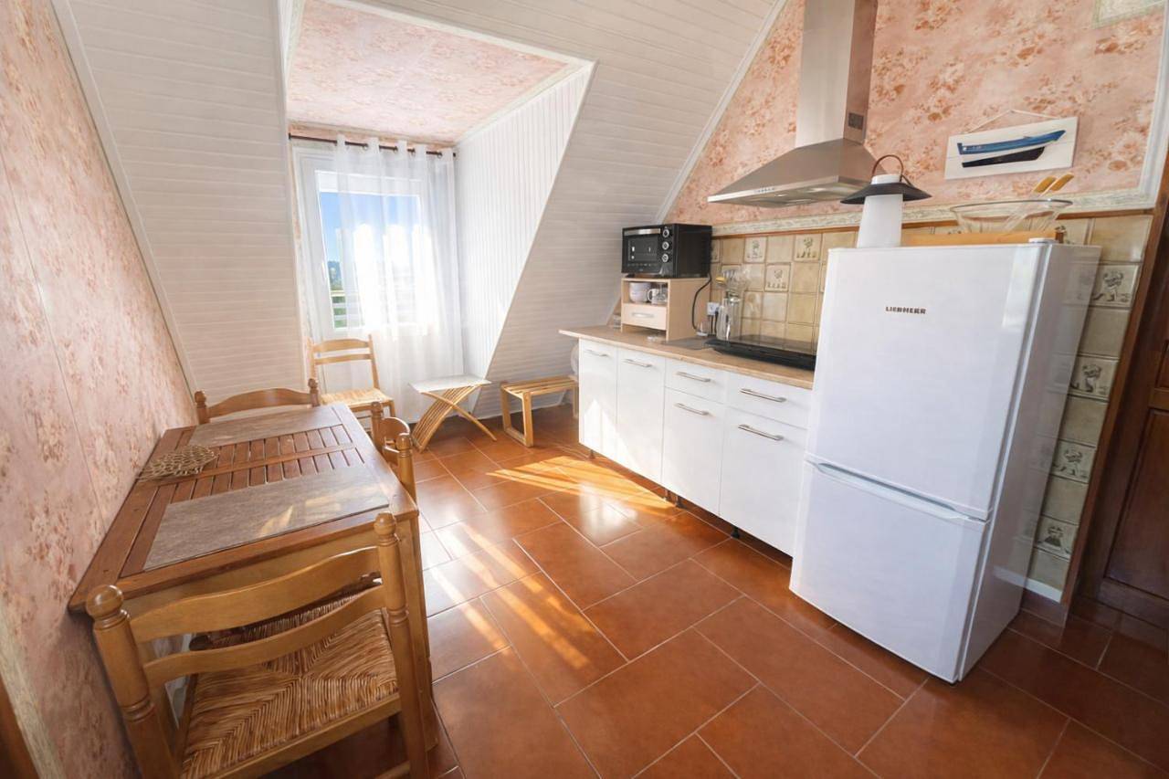 Appartement entier, Le Petit Refuge Marin terrasse vue mer in Loctudy, Côte de Cornouaille