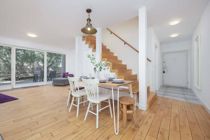 Entire apartment, Two-level Apartment for 8 Persons | Parking and Terrace in Warsaw Śródmieście, Warsaw