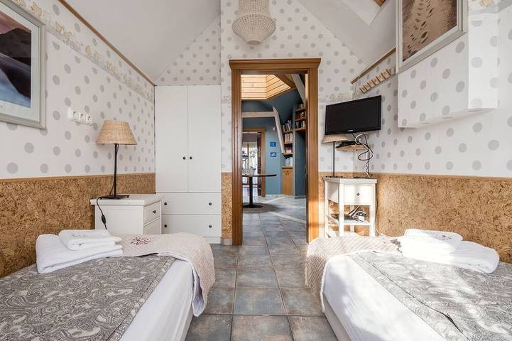 Villa für 20 Personen, mit Whirlpool und Garten sowie Sauna in Budapest - 4