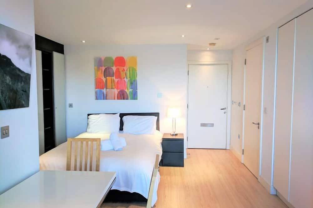 Entire apartment, A modern studio apartment, fully equipped with everything for a comfortable stay in Portsmouth, South East England