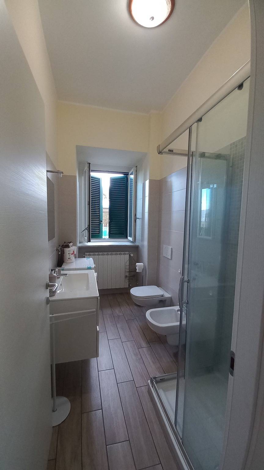 Ganze Wohnung, Seewohnung mit Aussicht und Parkplatz in Arona (Lago Maggiore), Arona Gemeinde