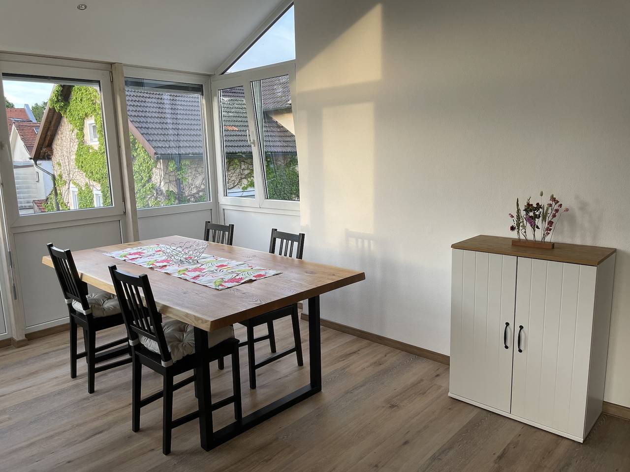 Ganze Ferienwohnung, Ferienwohnung Hofer - Freundliche Ferienwohnung an der Linde- 4 Personen, 60qm, mit Balkon in Altötting, Landkreis Altötting