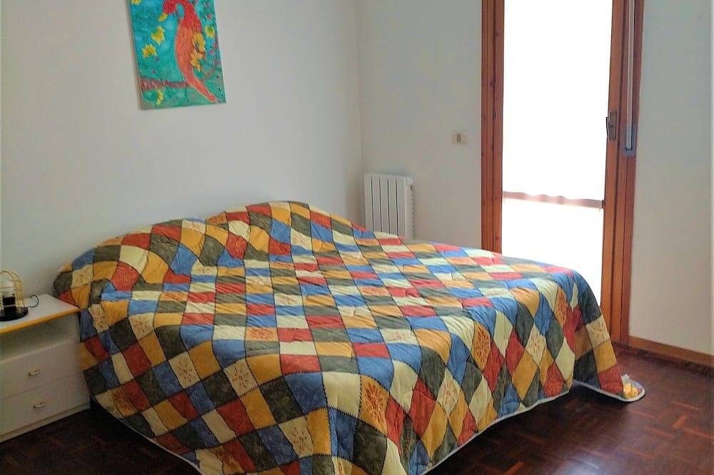 Ganze Wohnung, Oleander vacation apartment in Fano between sea and city center - near hospital in Fano, Fano (Gemeinde)