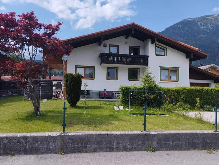 Ferienwohnung für 7 Personen, mit Ausblick und Garten