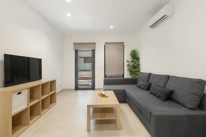 Ganze Wohnung, Ferienwohnung 'Zimmer 2' mit Wlan und Klimaanlage in Torremolinos Zentrum, Torremolinos