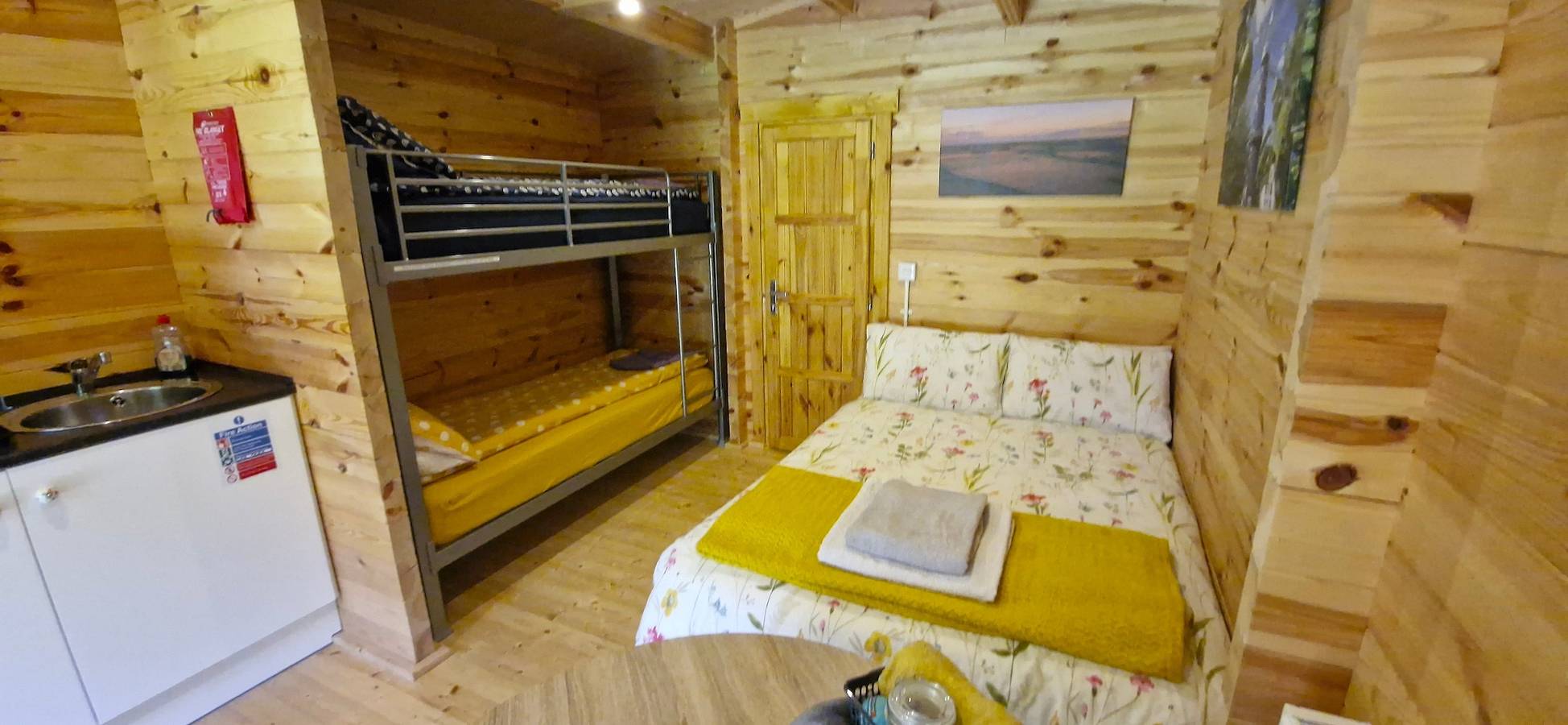 Snowdrop Lodge Dog friendly Nr Anderby Creek in Lincolnshire