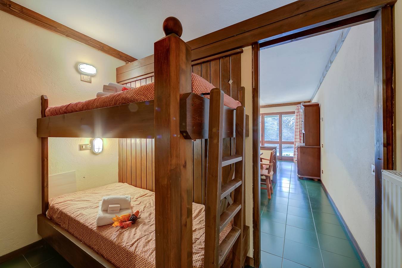 Apartamento entero, Grange Hike & Ski - 10C sestriere in Sauze di Cesana, Via Lattea