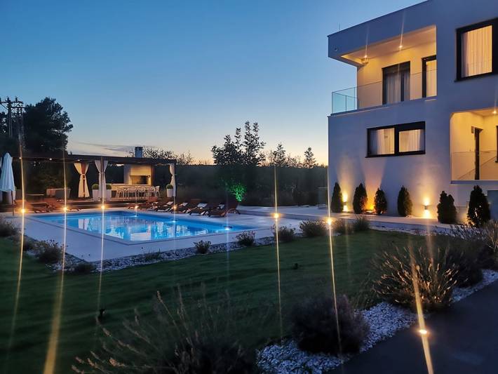 Villa para 7 pessoas, com Varanda/Terraço e Jardim em Marina