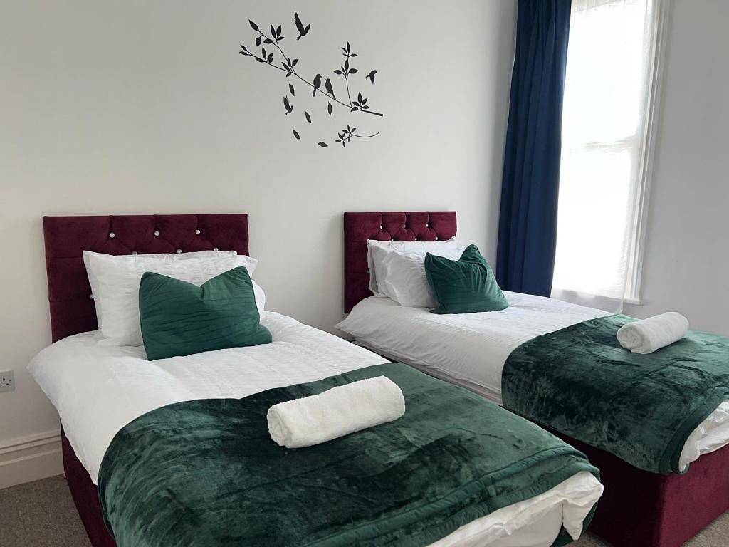 Holiday Letting for 5 People in Leicester, Heart of England