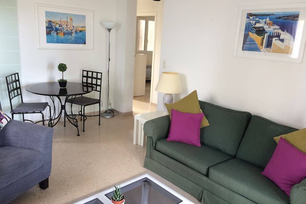 Appartement entier, Appartement bien aménagé au rez-de-chaussée dans une villa individuelle, pour 2/4 personnes, Cl. 3⭐️⭐️⭐️ in Sorède, Côte méditerranéenne (France)
