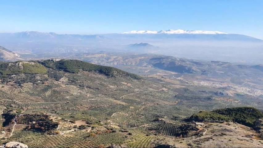 Casa rural para 9 personas, con jardín además de vistas y piscina, Se admiten mascotas en Montefrío - 2