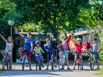Bungalow pour 4 Personnes dans Sainte-Eulalie-en-Born, Côte d’Argent, Photo 4