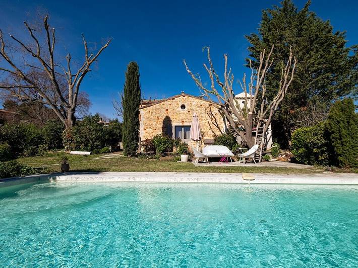 Chalet para 10 personas, con piscina además de jardín y terraza - 1