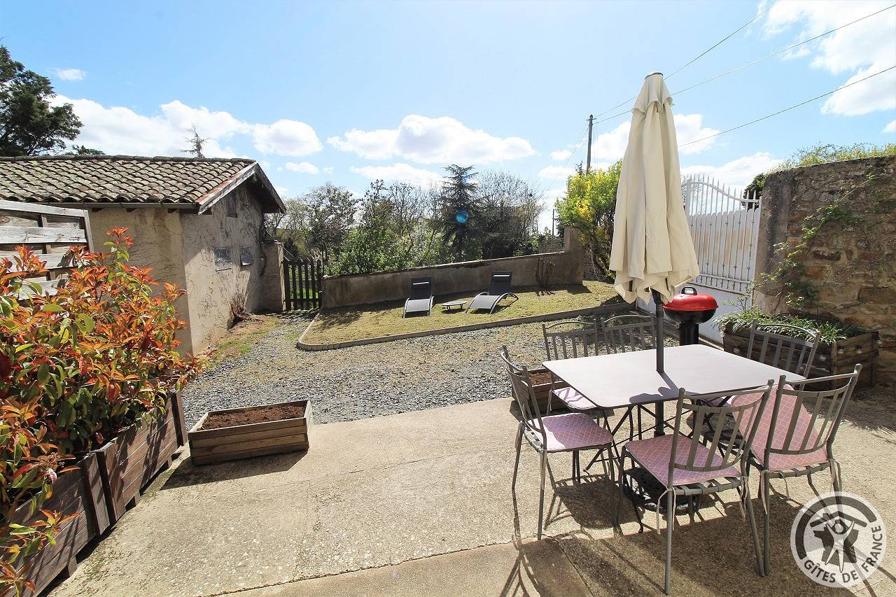 Gîte für 4 Personen mit Terrasse in Villié-Morgon, Villefranche-sur-Saône und Umgebung