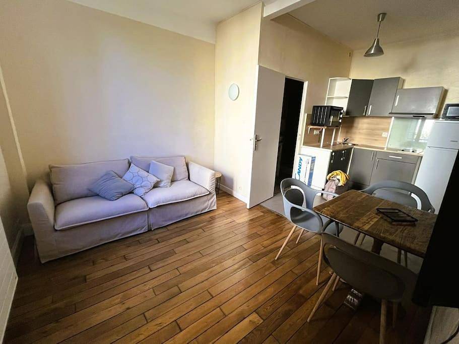 Appartement entier, Appartement Pierre Marty T2 centre-ville Aurillac in Aurillac, Région d'Aurillac