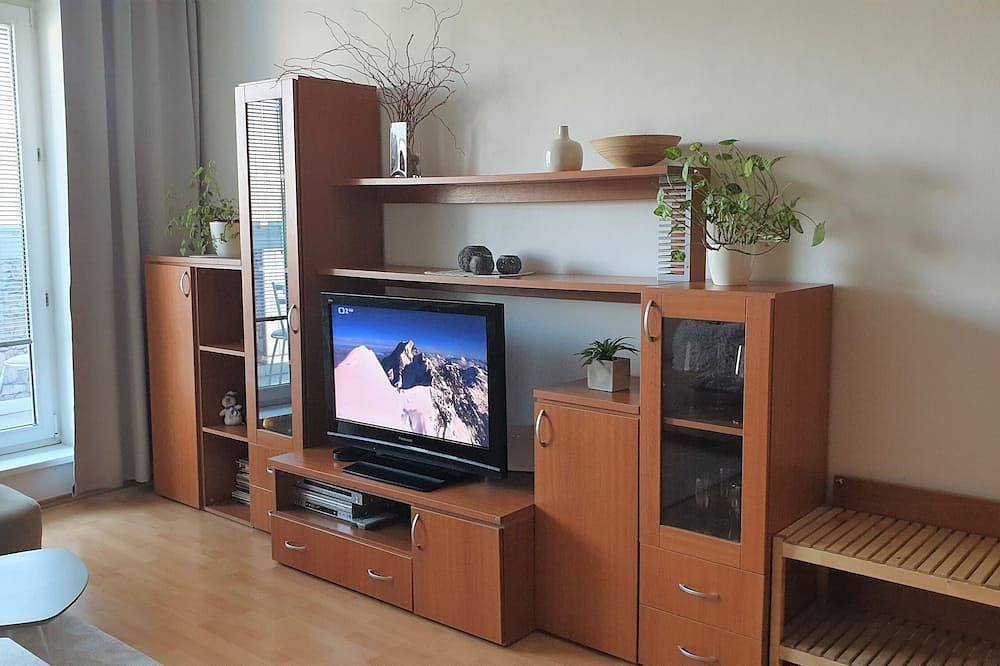 Ganze Wohnung, Gemütliche Wohnung an der Bushaltestelle zwischen Zentrum und Flughafen in Bratislava, Bratislava und Umgebung