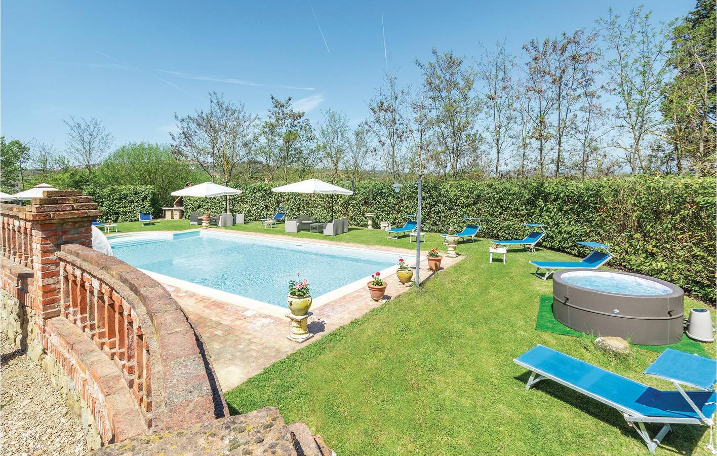 Garten-Pool-Apartment - Flussblick in Foiano della Chiana, Chianti