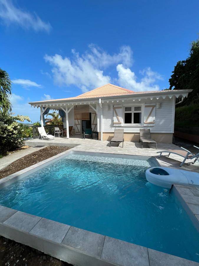 Maison de vacances pour 5 personnes, avec piscine ainsi que jardin et vue, adapté aux familles