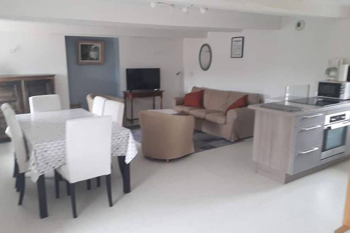 Location de vacances pour 7 personnes à Plougoulm