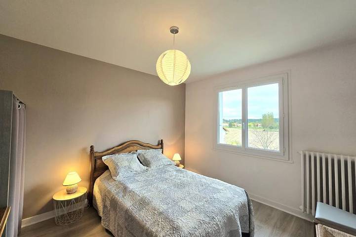 Gîte pour 8 personnes, avec jardin et terrasse, animaux acceptés à Agonac - 2