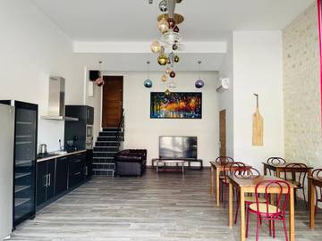 Gîte pour 12 personnes, avec jardin et sauna ainsi que jacuzzi et piscine à Marigny-Brizay
