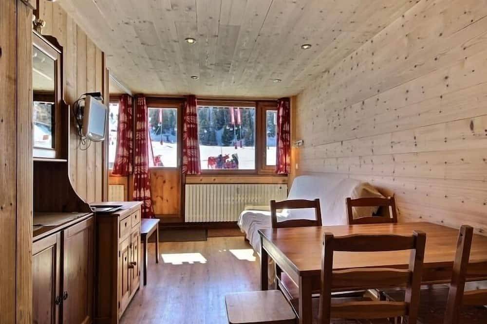 Ganze Wohnung, Renovierte Wohnung für 5 Pers, direkt an der Piste in La Plagne in Plagne Centre, La Plagne-Tarentaise