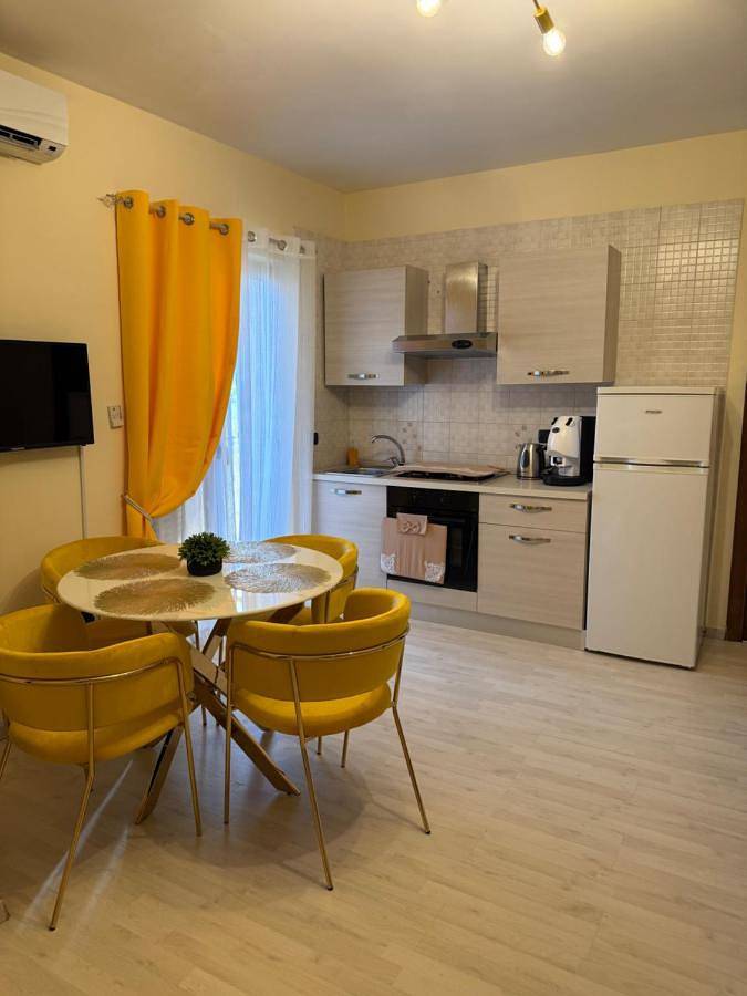 Appartamento per 4 persone, con Balcone e Terrazza nonché Panorama a Acerra