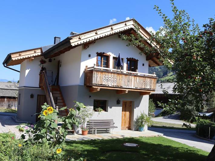 Chalet für 2 Personen, mit Balkon und Terrasse in Aschau im Zillertal