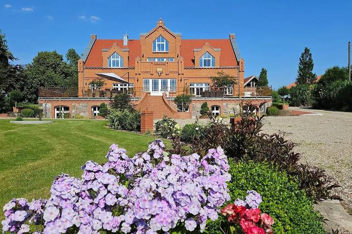 Ganze Wohnung, Herrenhaus Wohnung - Herrenhaus Darbein in Dargun, Mecklenburgische Seenplatte