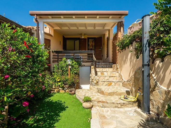 Casa de férias para 4 pessoas, com terraço e jardim, com animais de estimação em Simius