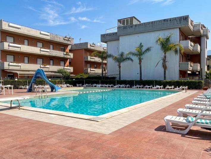 Casa vacanza per 4 persone, con terrazza e piscina - 1
