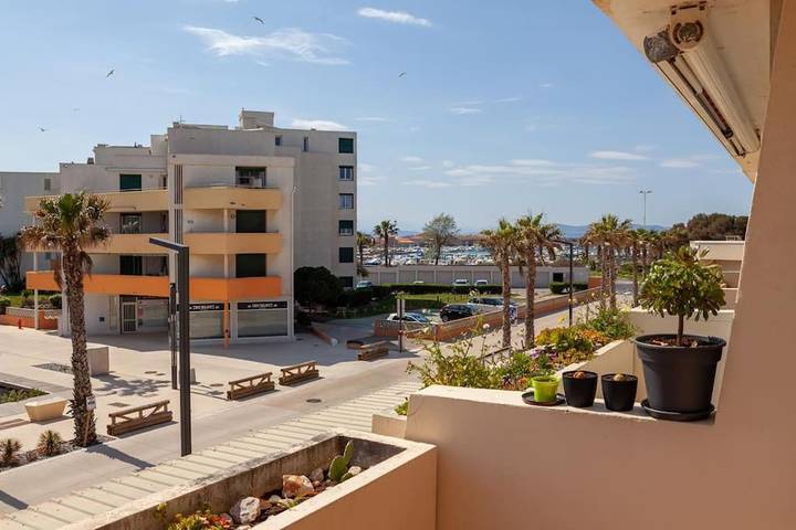 Gîte pour 4 personnes, avec terrasse et vue, animaux acceptés dans Port Saint Ange - 3