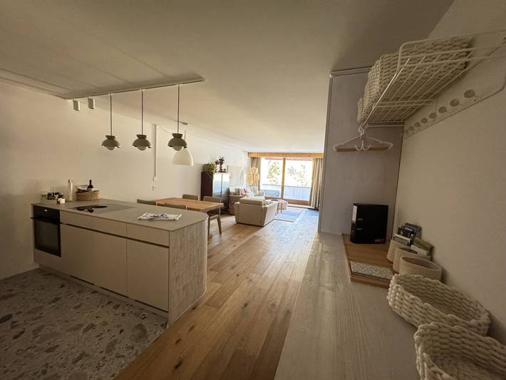 Ferienwohnung für 4 Personen, mit Pool und Balkon sowie Garten in Laax