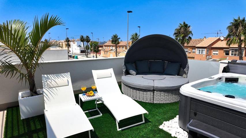 Chalet para 8 personas, con vistas además de piscina y jardín, Se admiten mascotas en Campo de Cartagena - 3