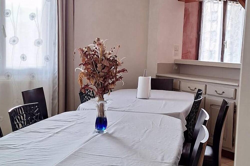 A 10 min du centre ville et de la gare ;duplex inversé vous attends!! in Bourgoin-Jallieu, Région de La Tour-du-Pin