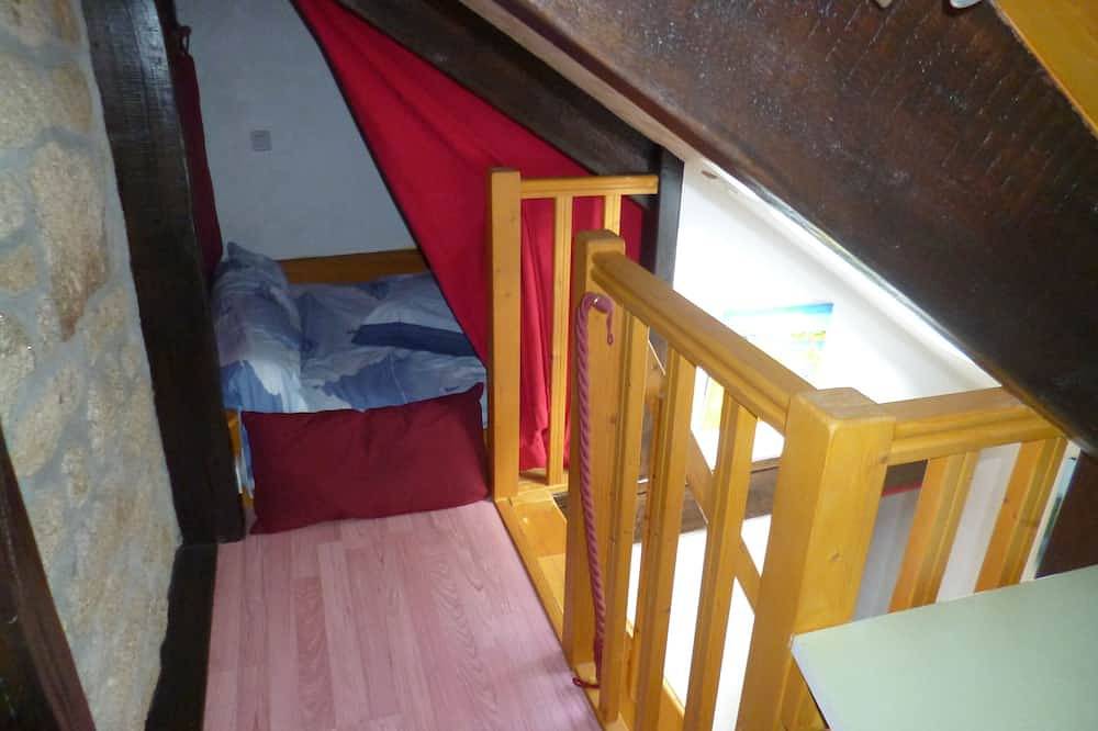 Tout petit Logement insolite mais complet in Bieuzy, Région de Pontivy