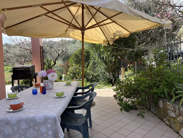 Ferienhaus für 6 Personen, mit Balkon und Terrasse sowie Garten in Dolcedo - 2