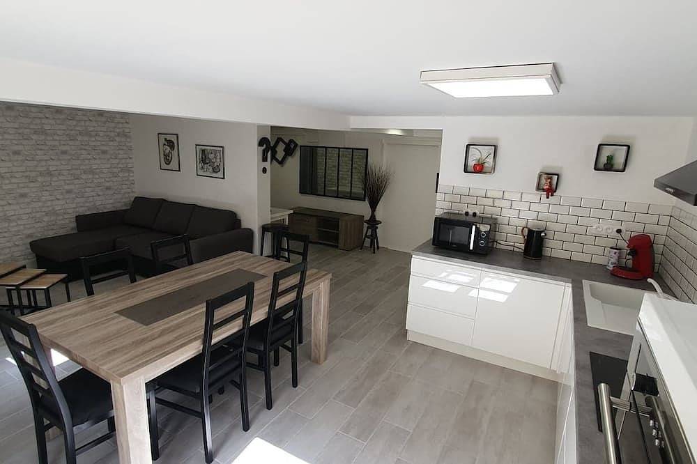 Ganze Wohnung, Apartment 60 m² with small garden 400m from a beach in Dinard, Saint-Malo und Umgebung