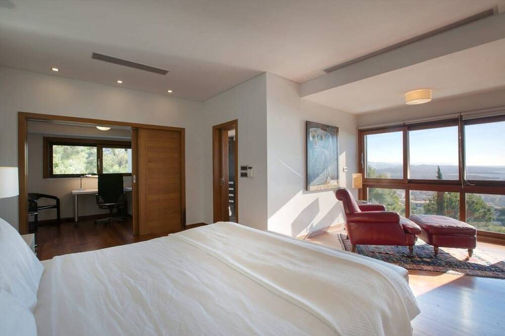 Villa Thermaia, Divine Sea Views, Private Infinity Pool, Furnished Terrace,. in Chania regione